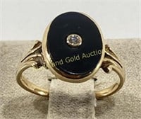 Unmarked 10K Gold & Black Stone Ring Sz 6