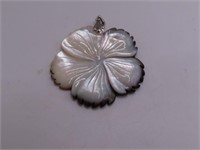 1.75" Mother of Pearl Flower Shell Pendants Pretty