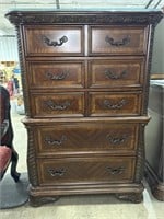 Liberty Furniture Chest of Drawers