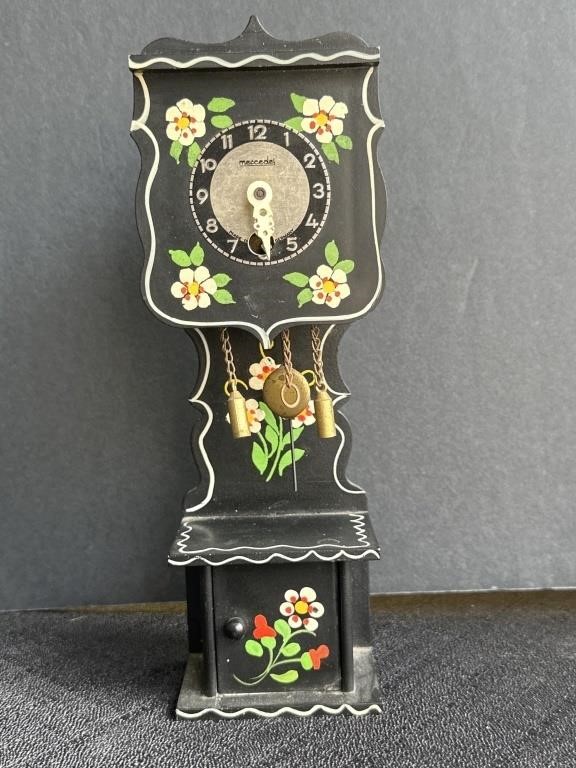 Miniature grandfather/grandmother clock