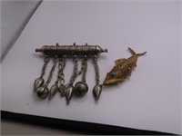 (2) OrientalType Bracelet & Fish Pendant metal