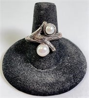 Sterling Pearl Ring 7 Grams Size 7.5
