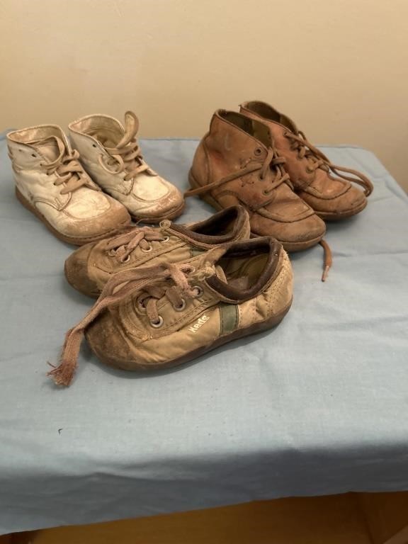THREE PAIRS OF VINTAGE CHILDREN'S SHOES