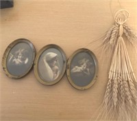 ANTIQUE PICTURE FRAME AND WHEAT ANGEL