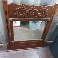 Wooden Mirror - Mirror Pivots