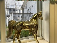 GOLD TONE HORSE