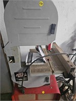 7.5" BAND SAW - NEEDS ON/OFF  SWITCH