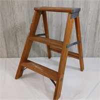Wooden Step Stool Ladder