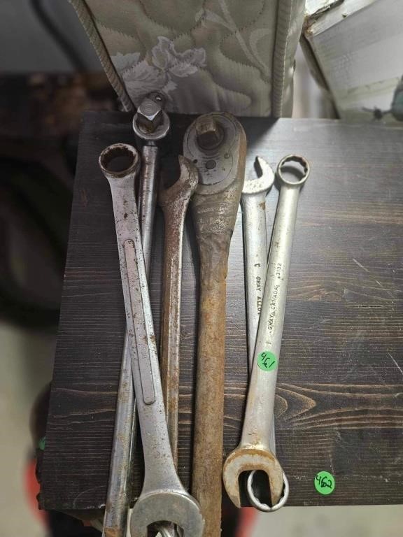 VARIOUS HAND TOOLS