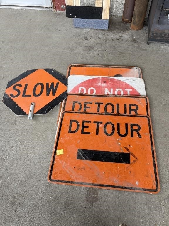 CONSTRUCTION SIGNS