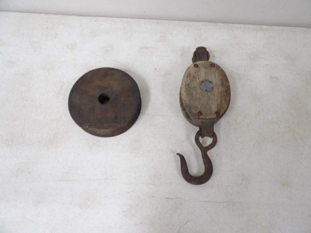 Block & Tackle Pulley w/Other Wood Pulley