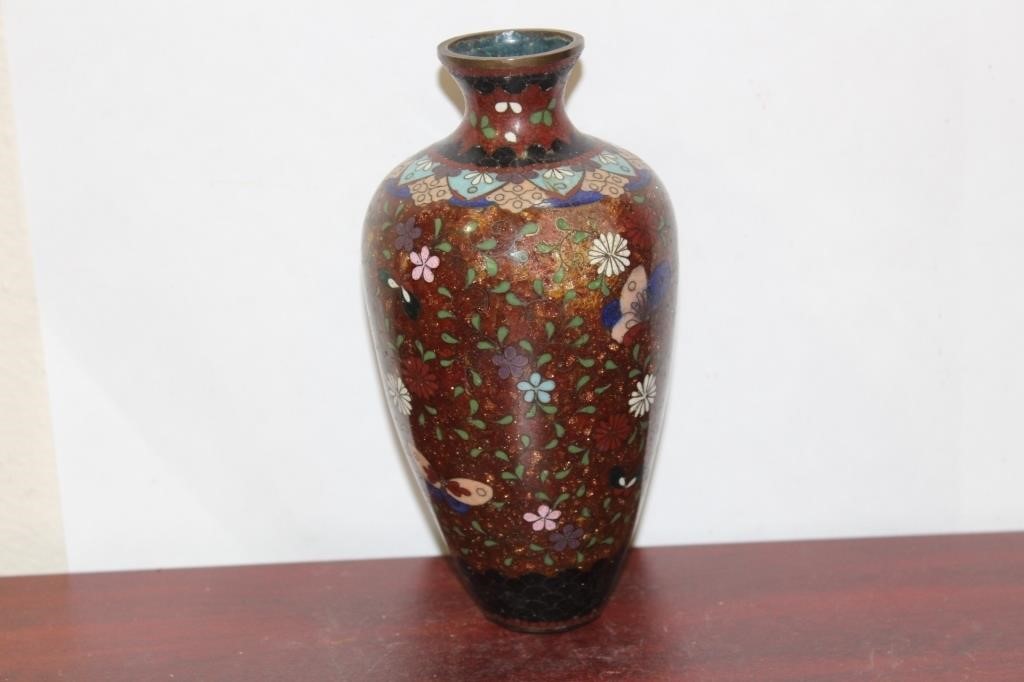 A Vitage/Antique Japanese Cloisonne Vase