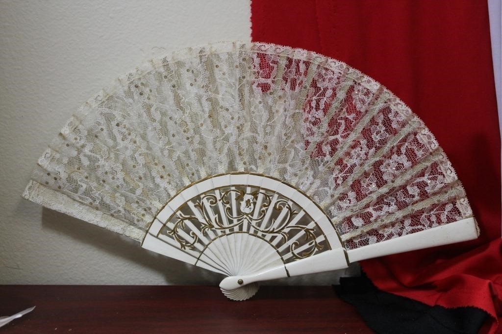 A Laced Fan