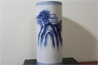 A Chinese Blue and White Brush Pot