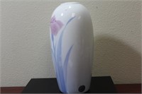 A Japanese Fukawaga Arita Porcelain Vase
