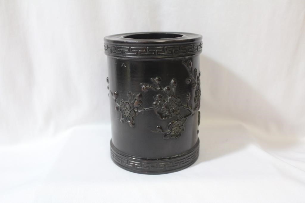 A Chinese Carved Resing Brush Pot