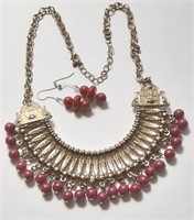 STATEMENT NECKLACE & EARRINGS