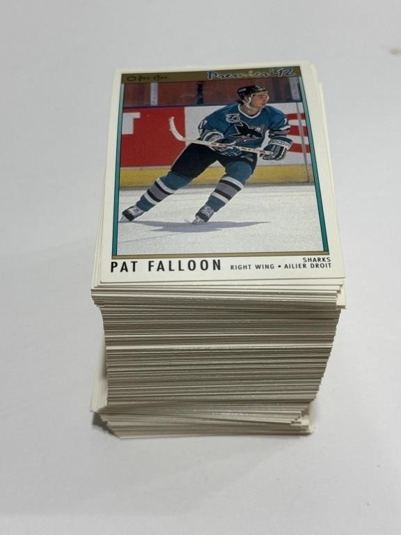 O-pee-chew hockey sports trading cards, 1992 mint