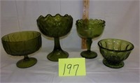 4 green fruit bowls