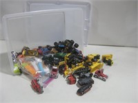 Tub W/5 Pez Dispensers & Truck Toys See Info