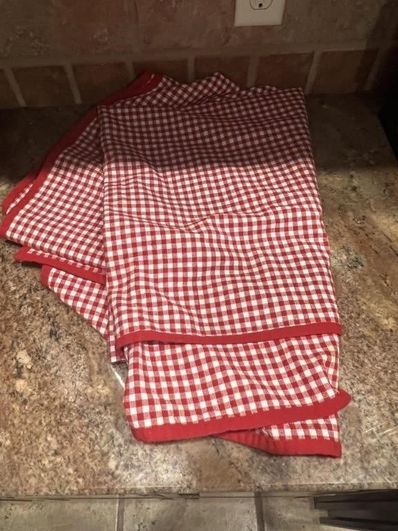 Red Check Table Cloth