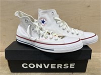 Men’s size 9 converse
