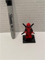Deadpool Mini Figure with 2 Swords