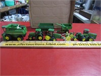 Toy Die Cast Tractors, Wagons & Combine