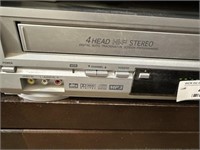 Sanui DVD & VHS Player & Magnavox TV