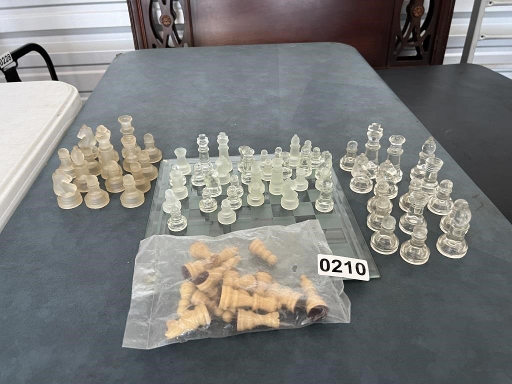 Glass Chess Set/Glass Board U234