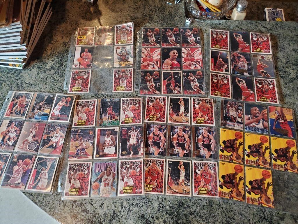 Lot of basketball cards in pages Bulls