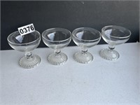 4 Vintage Champagne/Dessert Glasses U236