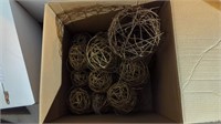 Box of grapevine balls