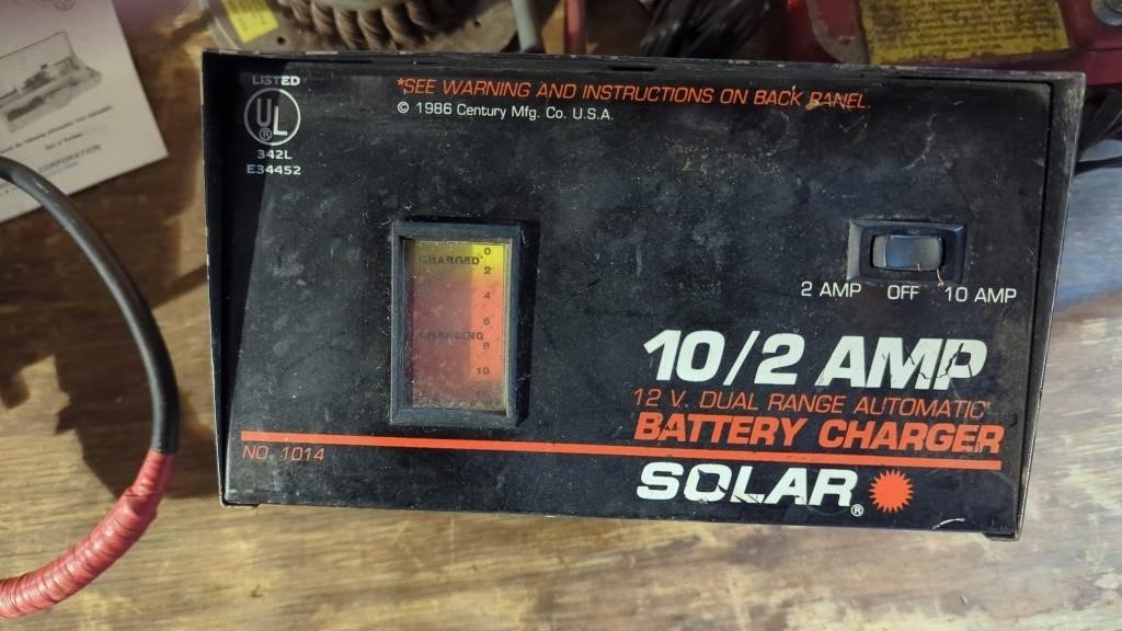 Solar 12 volt battery charger