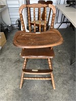 Vintage High Chair U251