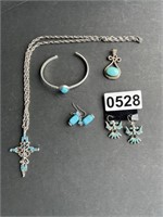 Turquoise Jewelry U240