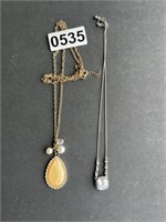 Vintage Necklaces U240