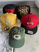 5 Licensed Baseball Caps U240