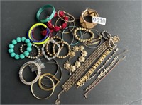 Jewelry-Bracelets U241
