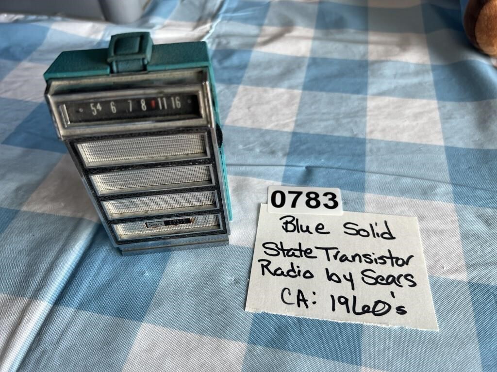 Transistor Radio by Sears/1960's U238