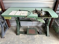 Singer Sewing Machine 246-20 U228