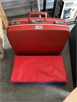 Vintage Luggage, Child Nap Pad U253