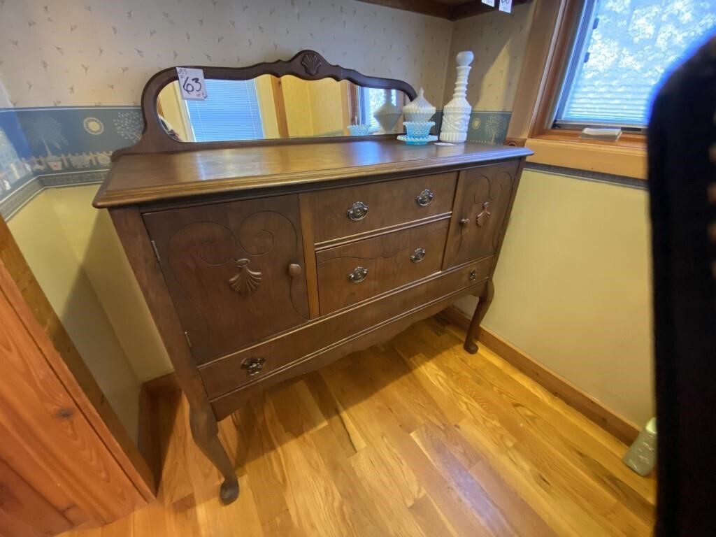 BEAUTIFUL ANTIQUE SOLID WOOD BUFFET