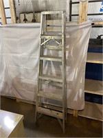 6’ aluminum ladder