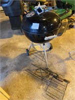 WEBER 22" CHARCOAL GRILL
