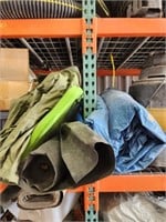 Joblot of tarps, rolled roofing