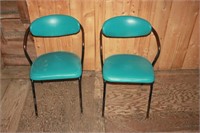 OFFSITE -Vintage Chairs