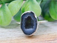 STERLING SILVER GEODE RING SIZE 8 ROCK STONE LAPID