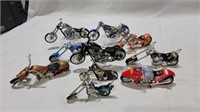 10 die-cast coppers