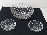 3pc Federal Glass Rhythm Pattern Chip & Dip 5" 10"